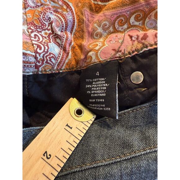 One Love Gray Denim Shorts – Size 4 – Button Front, Cuffed Hem, Paisley Lining - Picture 4 of 6